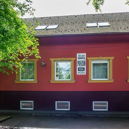 Civis Szallashely Debrecen Exterior photo