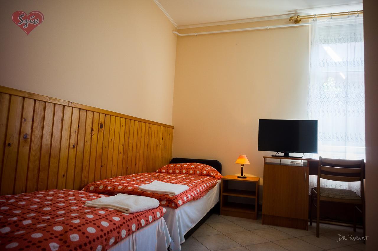 Civis Szallashely Debrecen Exterior photo